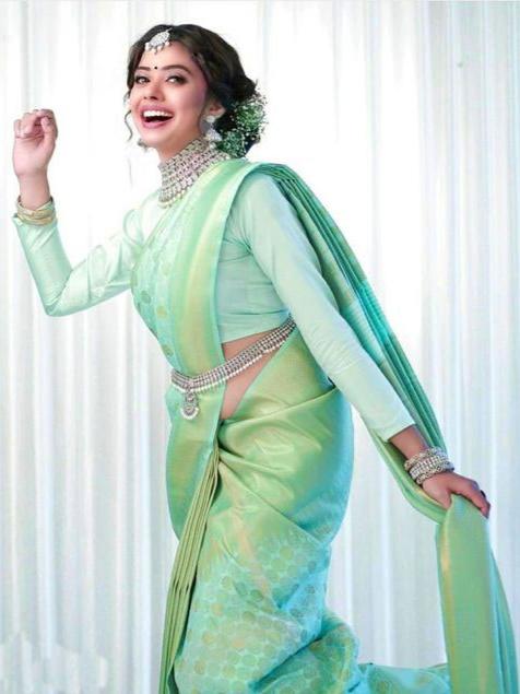 light green color banarasi silk saree - 17839458 - Zoom Image - 1