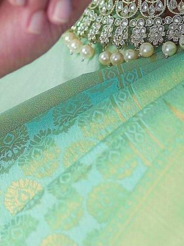 light green color banarasi silk saree - 17839458 - Zoom Image - 5