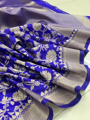 blue color kanjeevaram silk saree for - 17839493 - Standard Image - 4