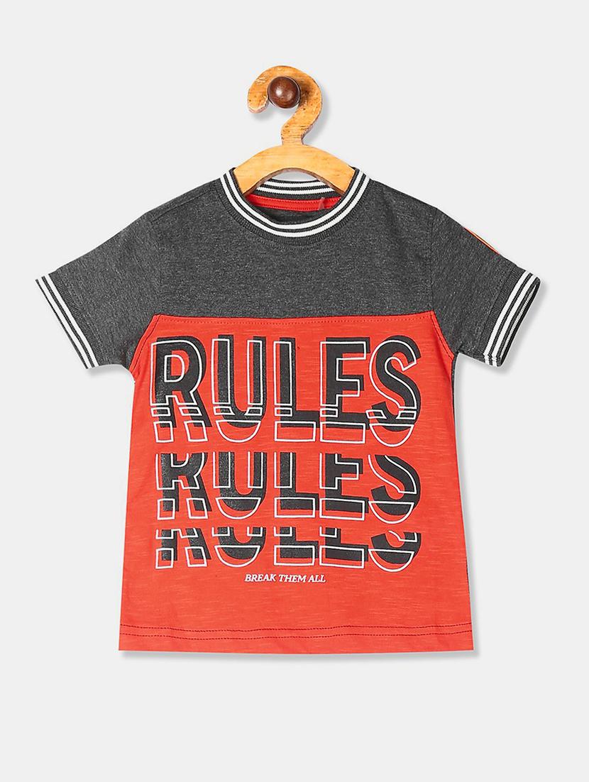 round neck graphic t-shirt - 17839912 - Zoom Image - 1