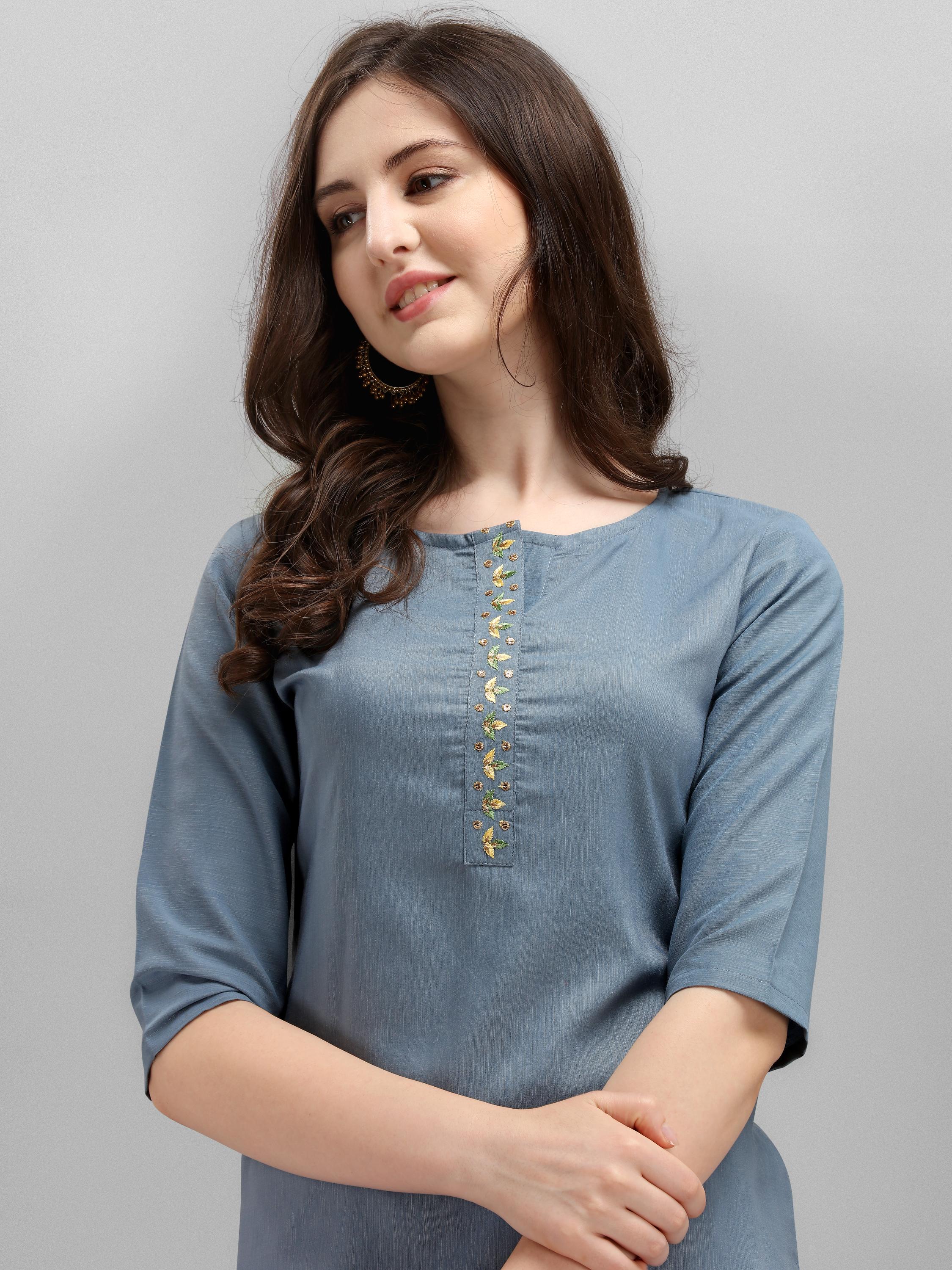 women's embroidered kurta with pants care - 17840798 - Zoom Image - 2