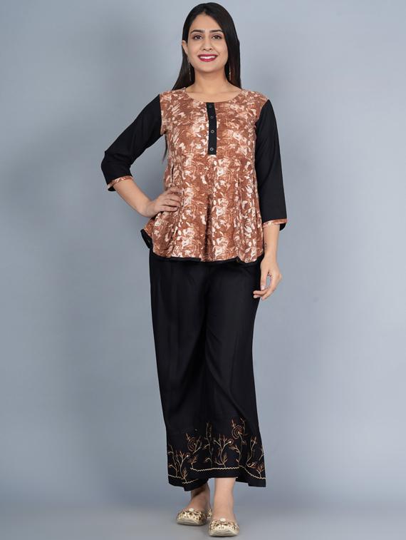 printed kurta palazzo set - 17846539 - Zoom Image - 1