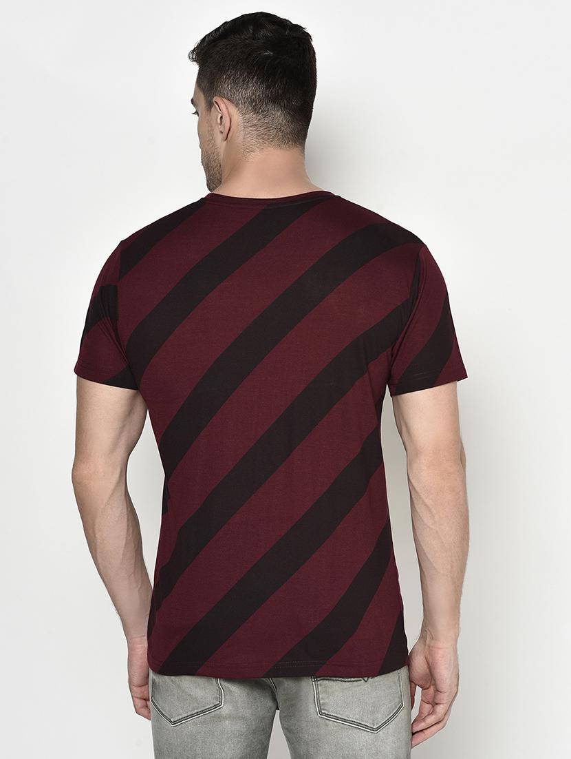 maroon printed t-shirt - 17847346 - Zoom Image - 3