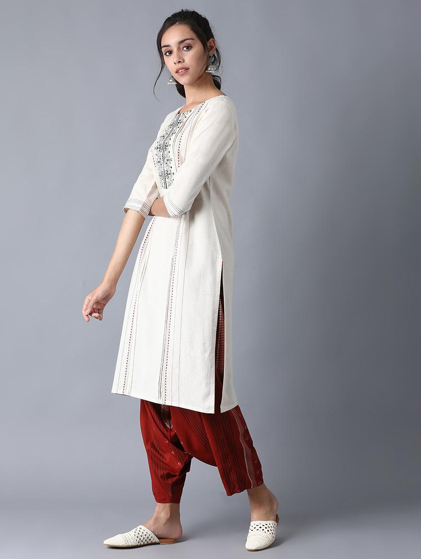 embroidered straight kurta - 17853569 - Zoom Image - 2