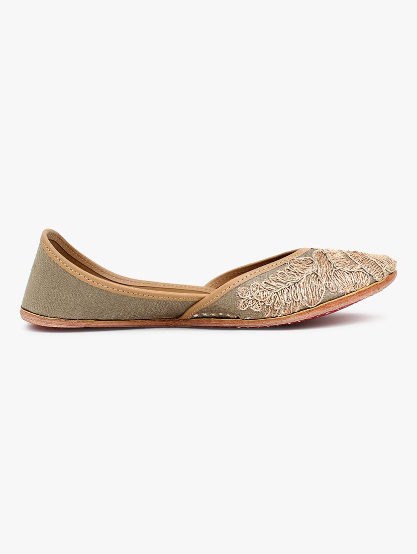 beige slip on jutis - 17857758 - Zoom Image - 2
