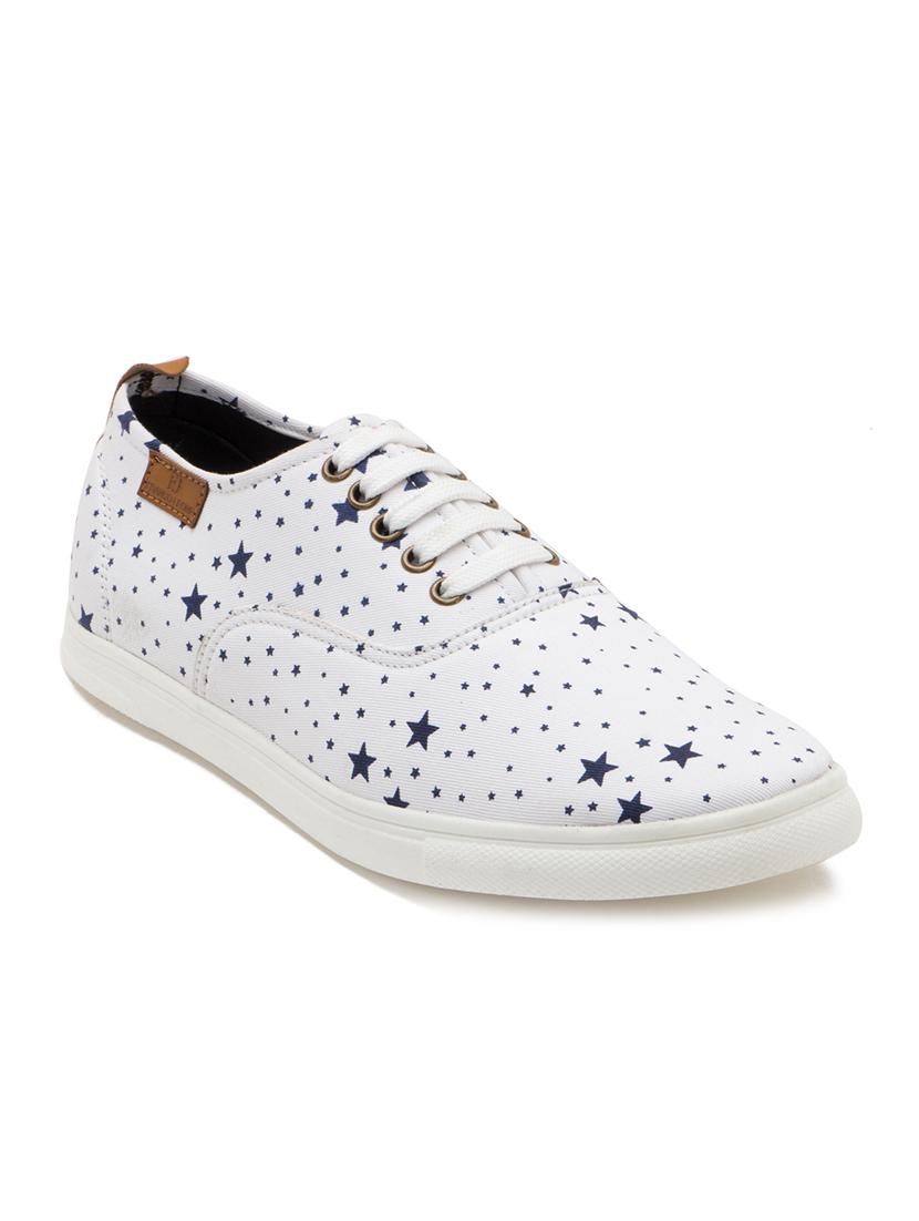 white canvas lace up sneakers - 17859596 - Zoom Image - 1