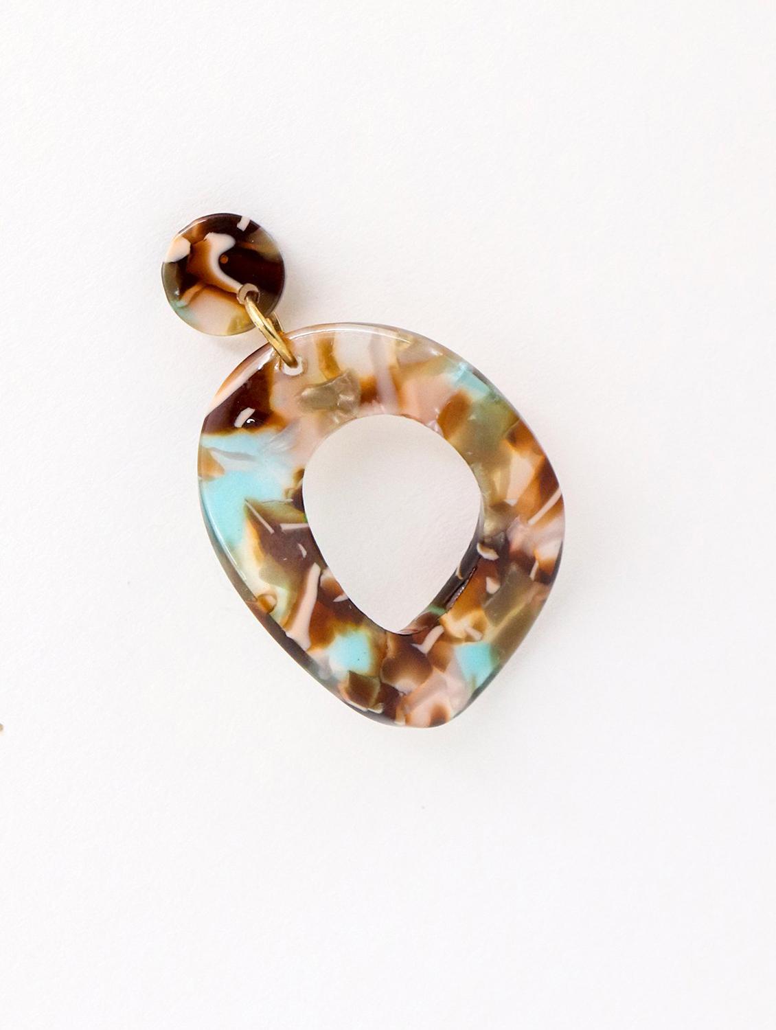 brown metal drop earring - 17862809 - Zoom Image - 3