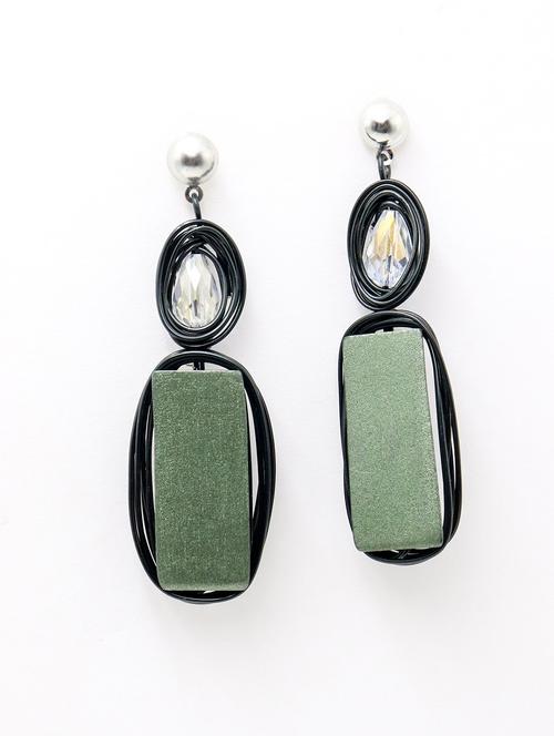 black metal drop earring - 17862823 - Standard Image - 1