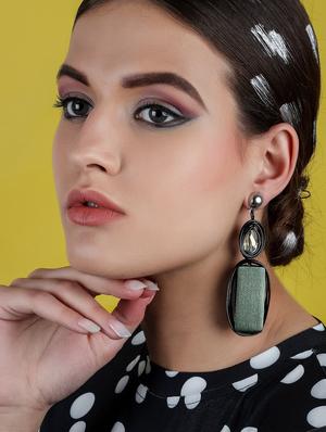 black metal drop earring - 17862823 - Standard Image - 4