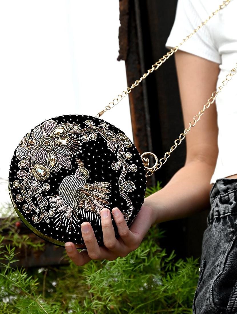black velvet regular clutch - 17863531 - Zoom Image - 4