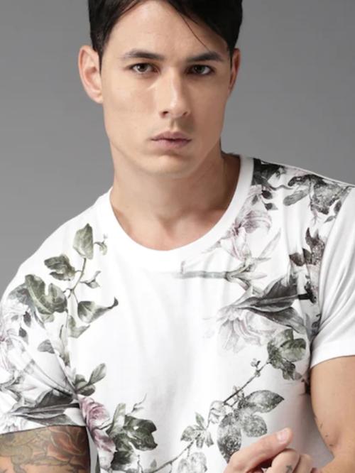 white mal tshirt - 17866935 - Standard Image - 1