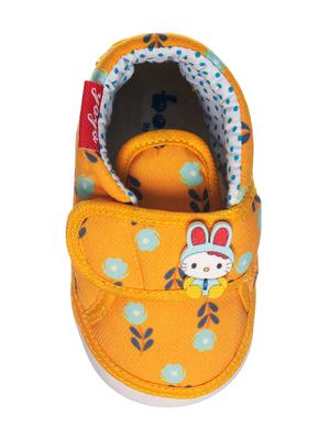 yellow canvas boot - 17868577 - Standard Image - 4