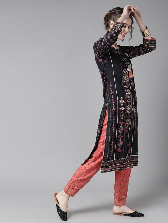 printed suit set - 17870407 - Zoom Image - 2