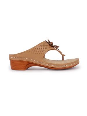 beige toe separator sandal - 17872281 - Standard Image - 2