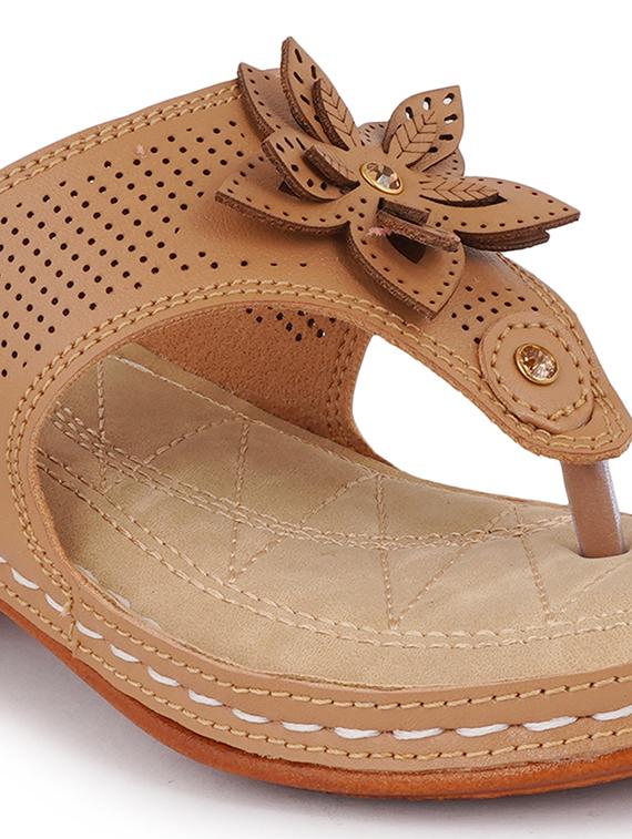 beige toe separator sandal - 17872281 - Zoom Image - 7