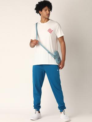 white solid t-shirt - 17873711 - Standard Image - 4