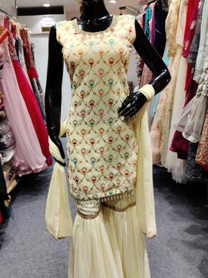 georgette gharara flower printed - 17885850 - Standard Image - 2