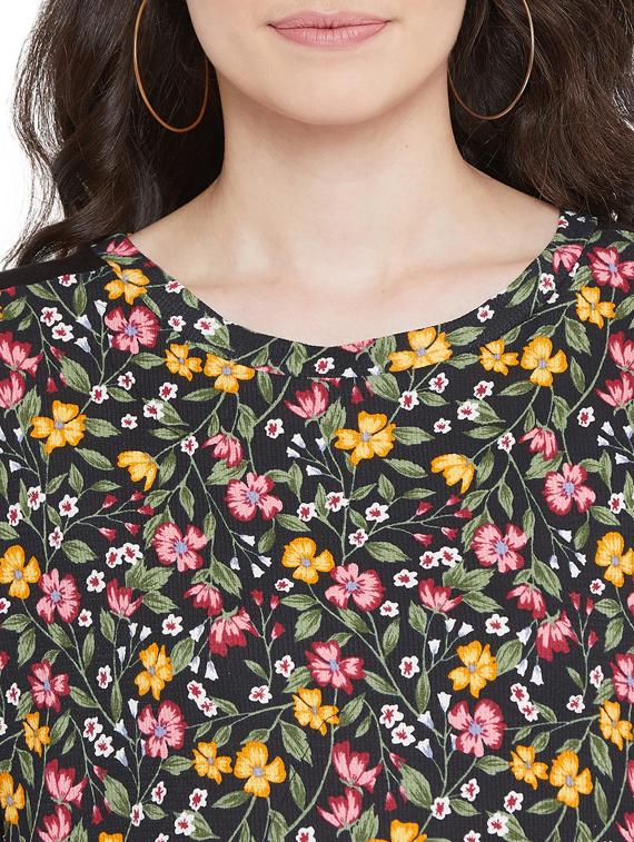 round neck floral top - 17887895 - Zoom Image - 5
