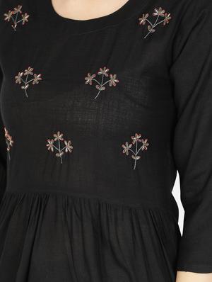 embroidered a-line kurta - 17894320 - Standard Image - 4