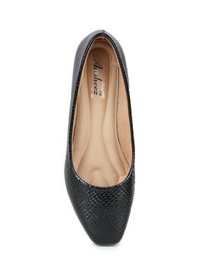 black leatherette slip on pumps - 17905991 - Standard Image - 4