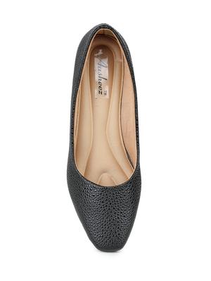 black leatherette slip on pumps - 17905993 - Standard Image - 4