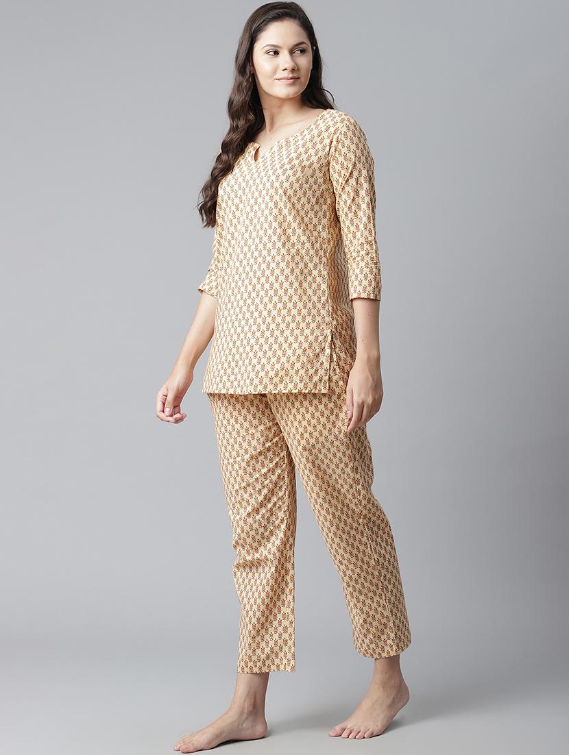 notch neck printed nightwear pajama set - 17906721 - Zoom Image - 2
