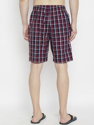 red checkered bermuda short - 17922775 - Standard Image - 4