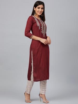 embroidered suit set - 17923476 - Standard Image - 4