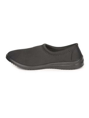 black solid slip on casual shoe - 17924010 - Standard Image - 2