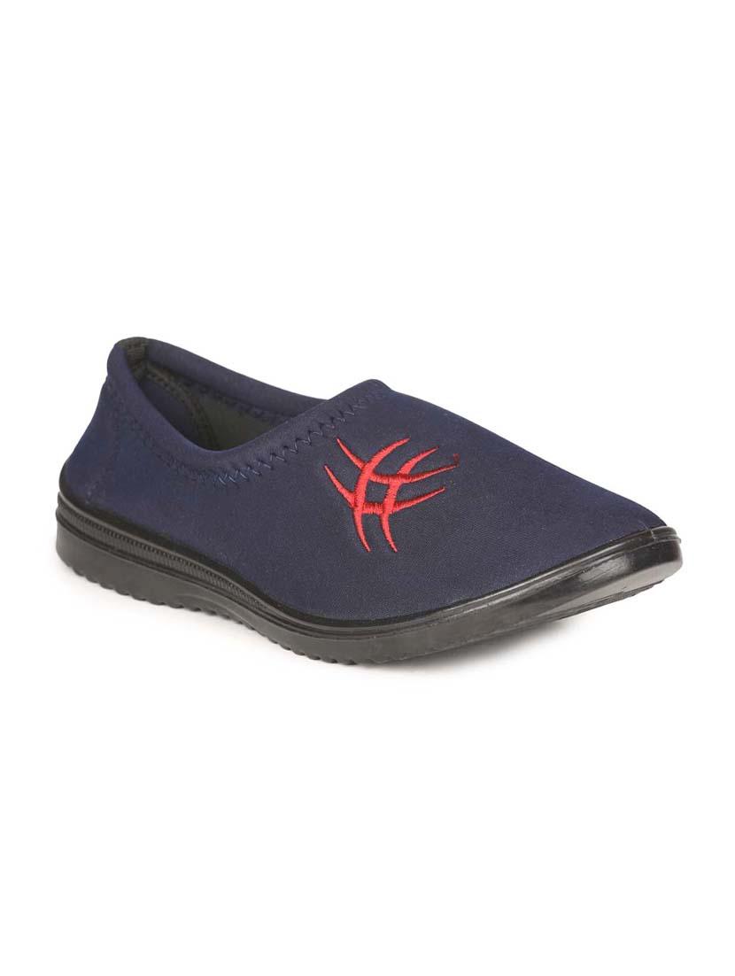 navy blue solid slip on casual shoe - 17924011 - Zoom Image - 1