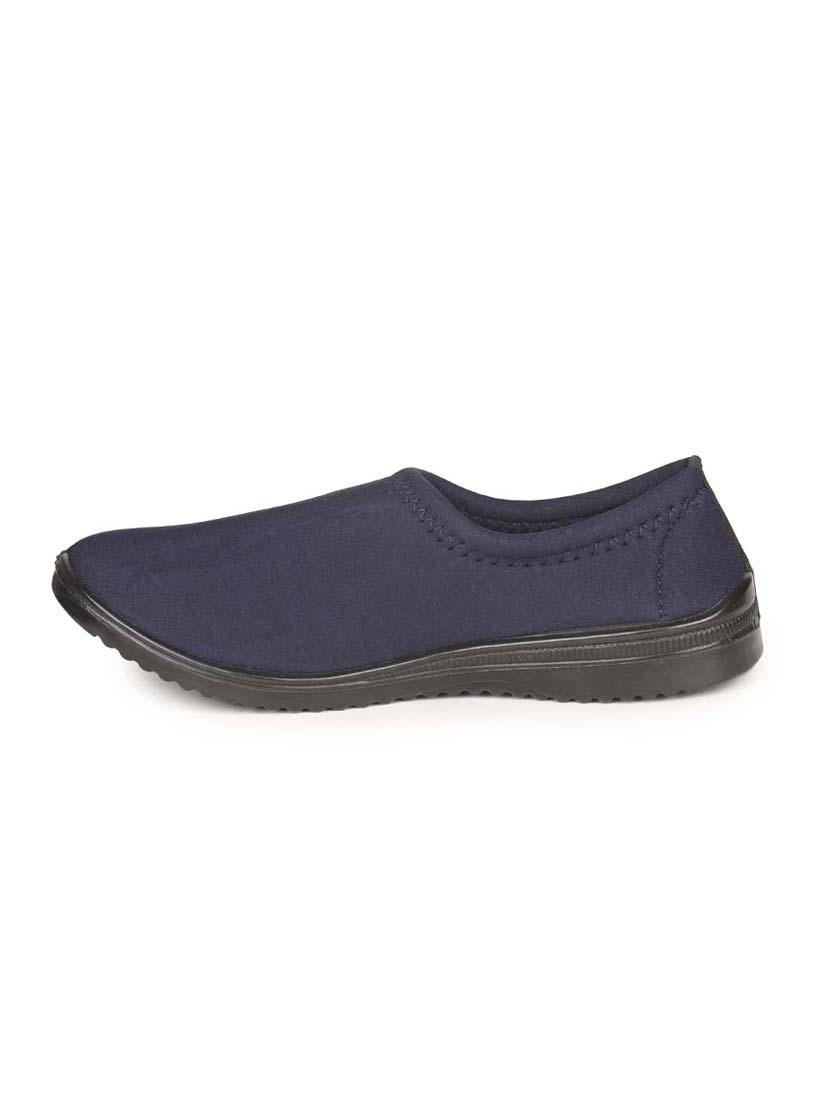 navy blue solid slip on casual shoe - 17924011 - Zoom Image - 2