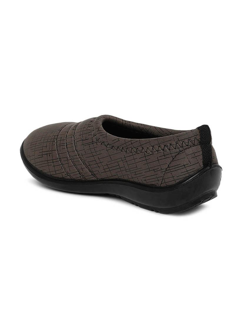 brown printed slip on casual shoe - 17924033 - Zoom Image - 3