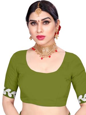 mehandi silk blend bordered saree with blouse - 17924767 - Standard Image - 3