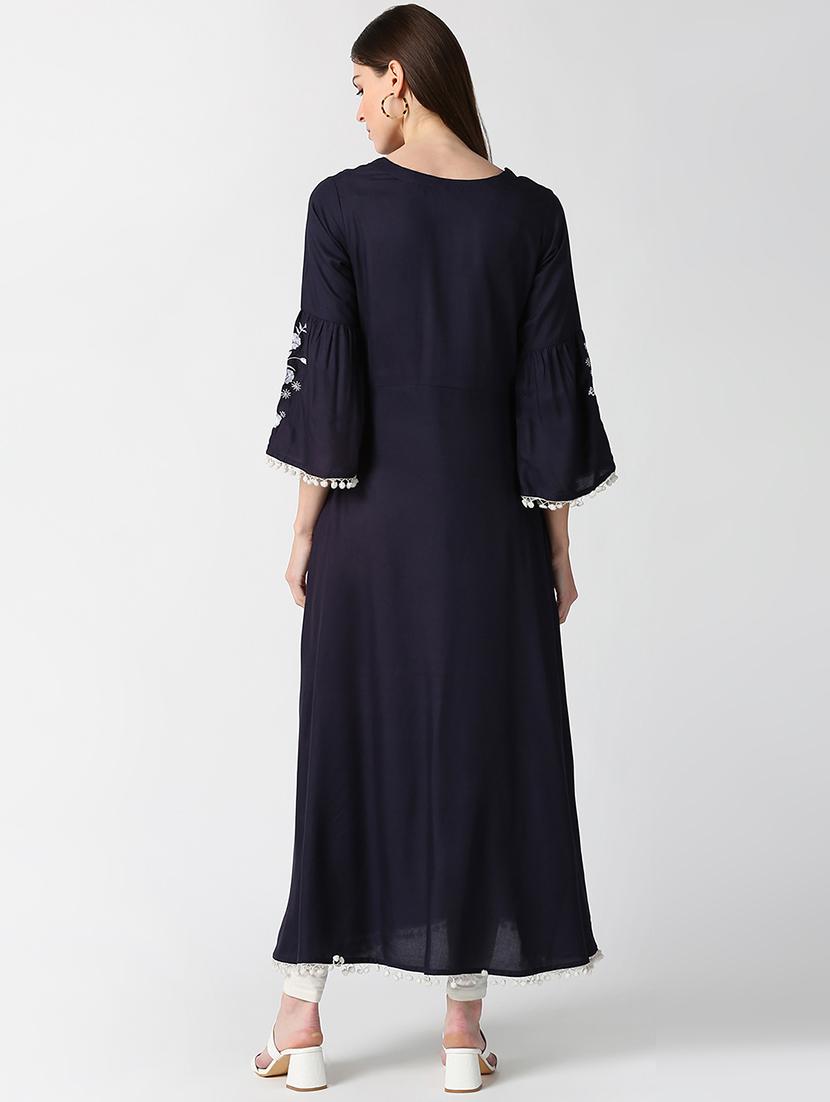 embroidered a-line kurta - 17925157 - Zoom Image - 3