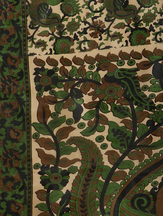 floral bordered saree with blouse - 17925627 - Zoom Image - 5