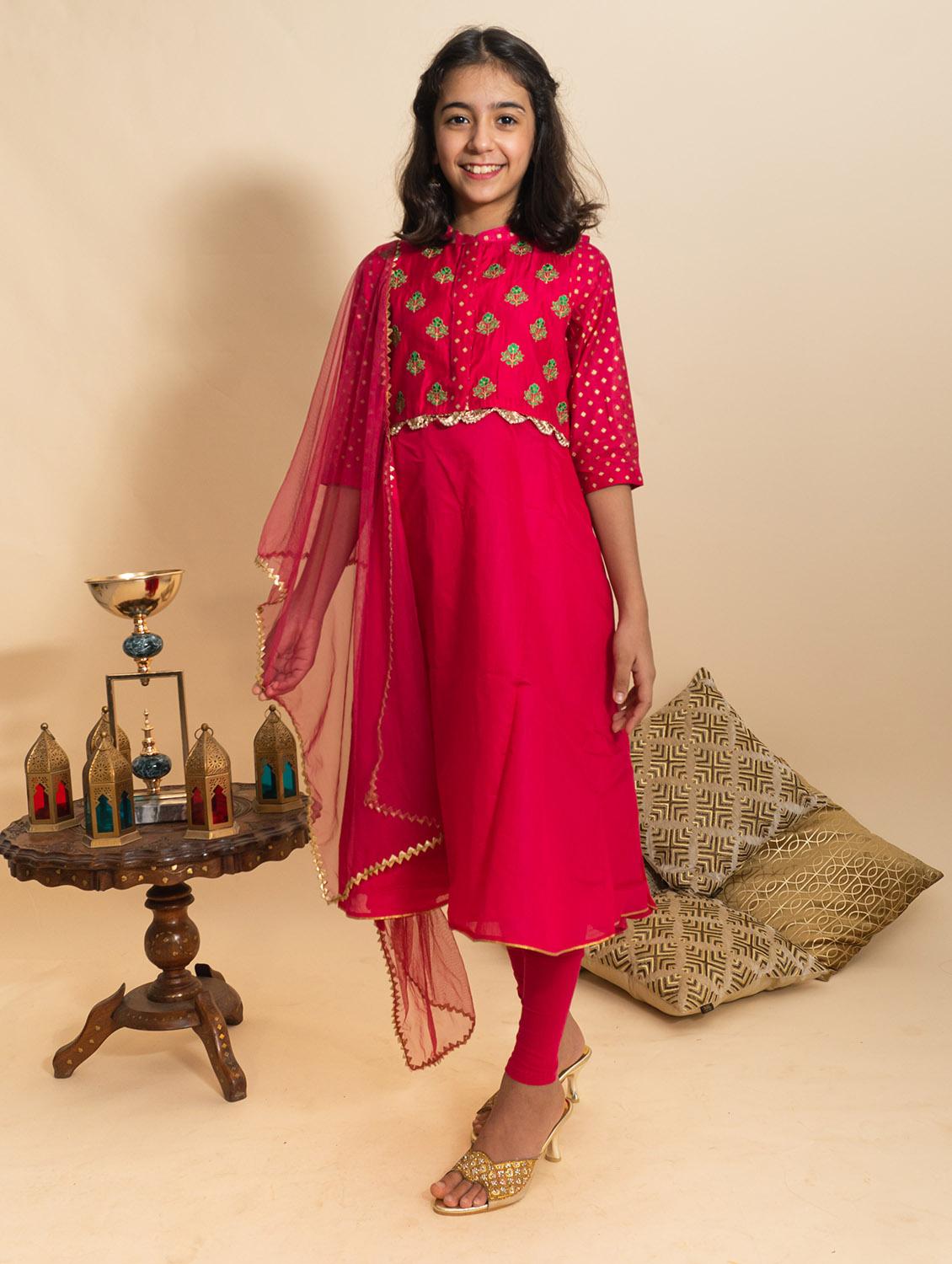 pink embellished suit set - 17926397 - Zoom Image - 1