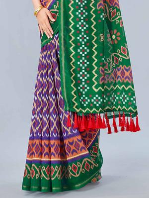 printed woven saree with blouse - 17926475 - Standard Image - 3