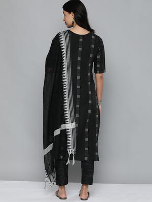 self design unstitched suit - 17927234 - Standard Image - 3