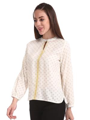 key hole neck printed top - 17935678 - Standard Image - 2