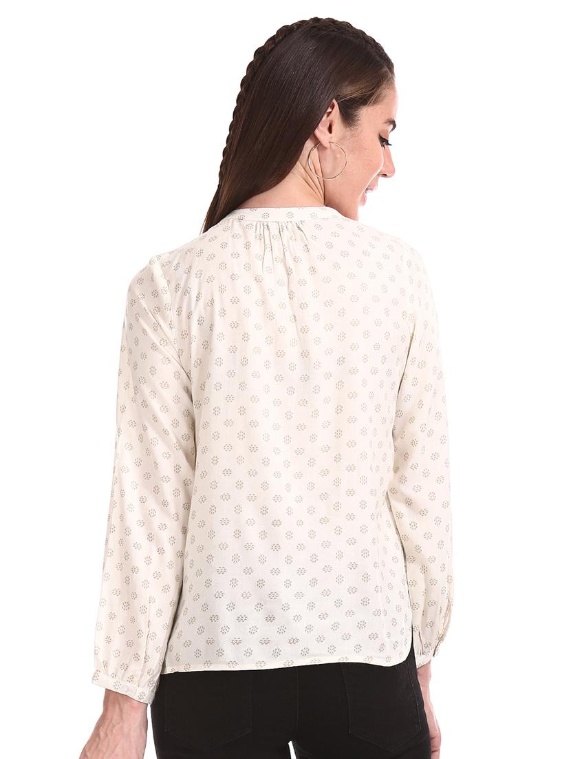 key hole neck printed top - 17935678 - Zoom Image - 3