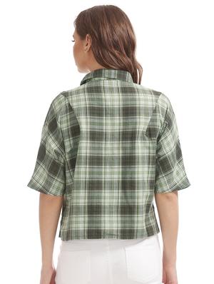green checkered crop top - 17935955 - Standard Image - 3