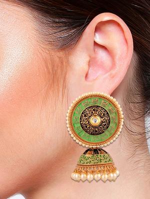 green antique kundan jhumka earring - 17937784 - Standard Image - 4