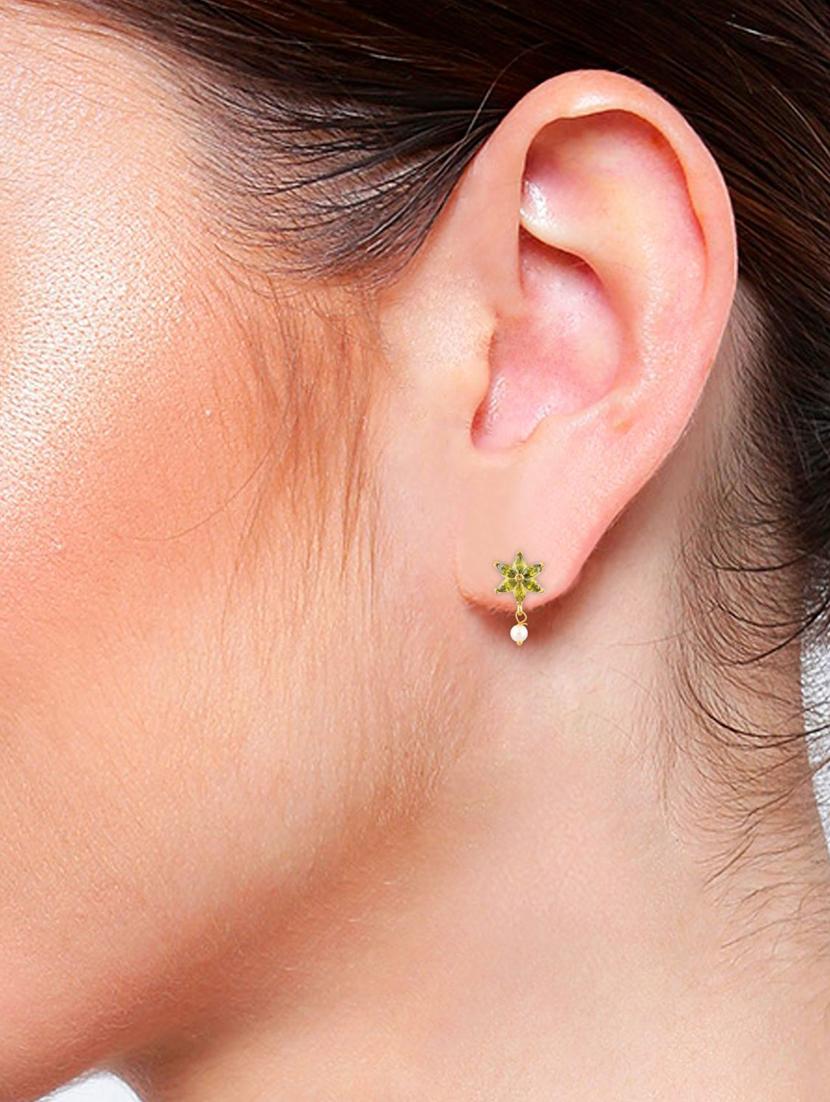 green crystal studs earring - 17937834 - Zoom Image - 4