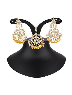 yellow traditional kundan maang tikka earrings set - 17937893 - Standard Image - 5
