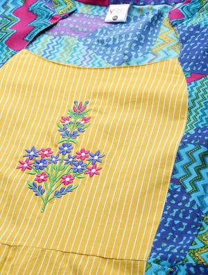 striped layered kurta - 17937945 - Standard Image - 4