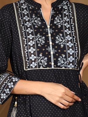 printed a-line kurta - 17948122 - Standard Image - 4
