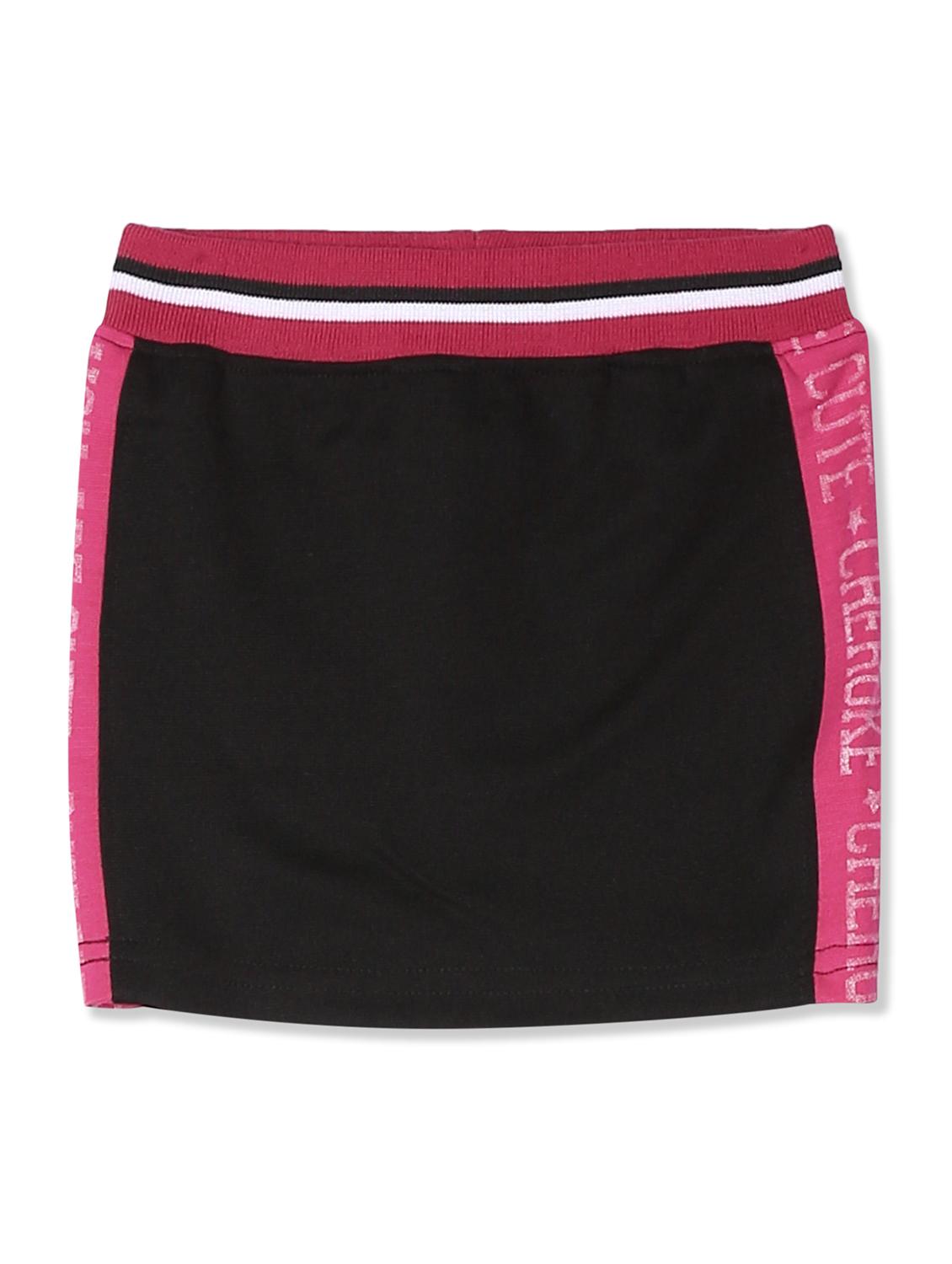 black colored block printed regular skirt - 17951274 - Zoom Image - 1
