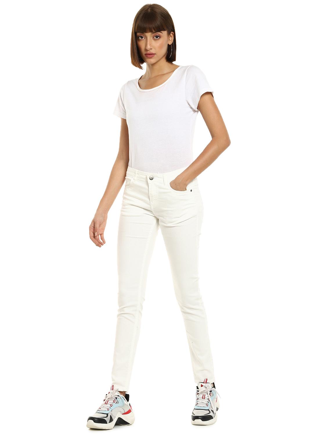 mid rise plain jeans - 17951484 - Zoom Image - 4