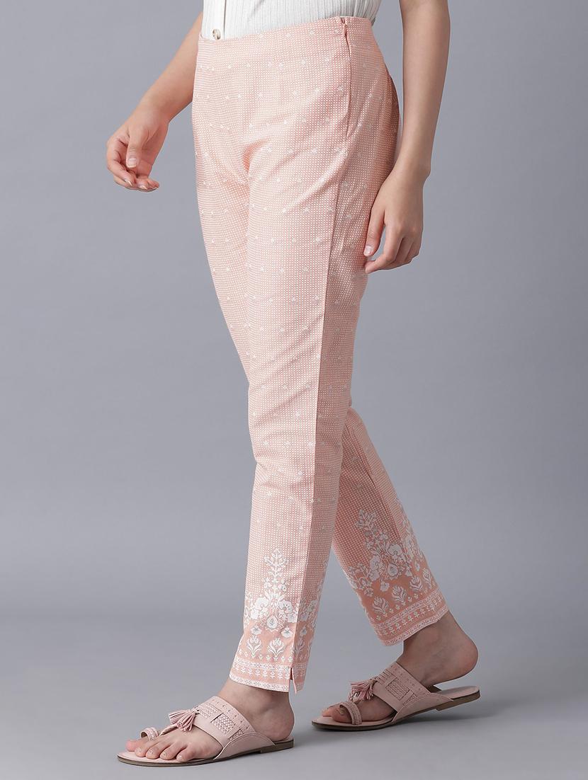 pink floral printed tapered pant - 17960334 - Zoom Image - 2