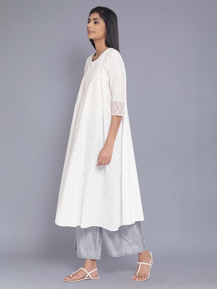 solid flared kurta - 17960366 - Zoom Image - 2